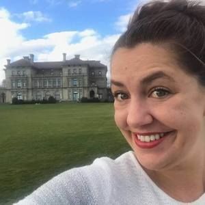 Meet your Posher, Whitney